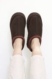 Tazz II, dusted cocoa