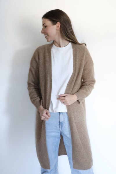 Ruby raccoon blend cardigan, latté