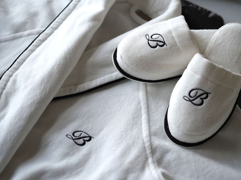 Portofino robe, white