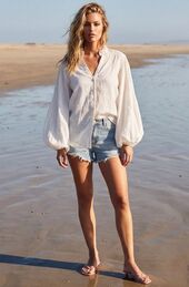 Tuscany blouse, cloud dancer