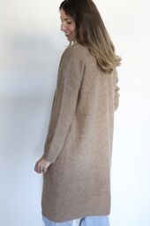 Ruby raccoon blend cardigan, latté