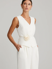 Roseann asuste, valkoinen