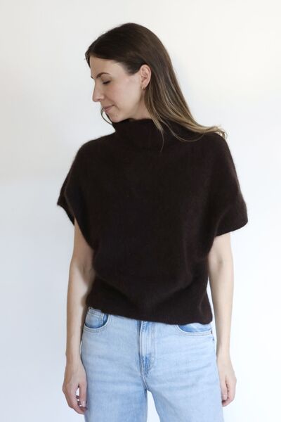 Rina raccoon blend rollneck knit, americano