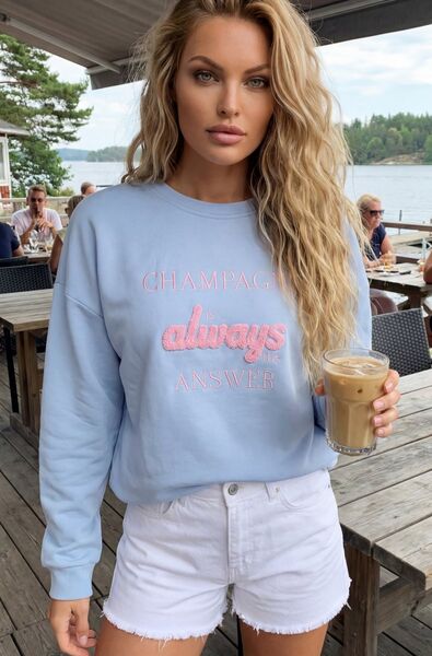Champagne sweater, sky blue