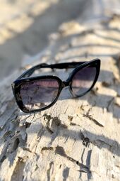 Sunglasses, black