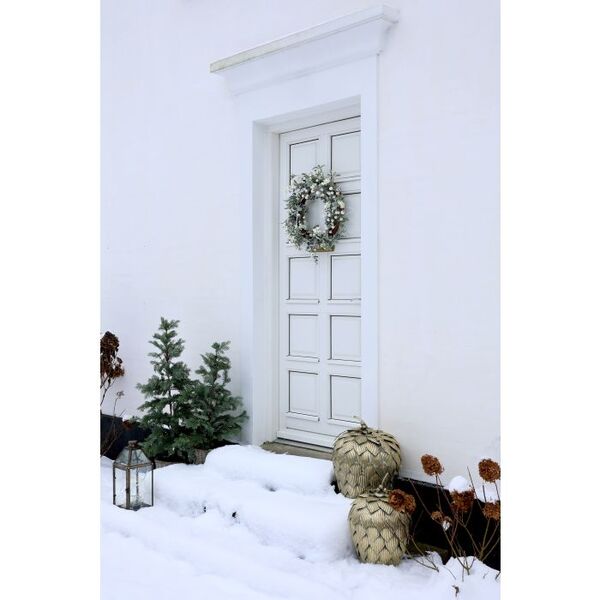 Wreath with berries & snow 45cm, green