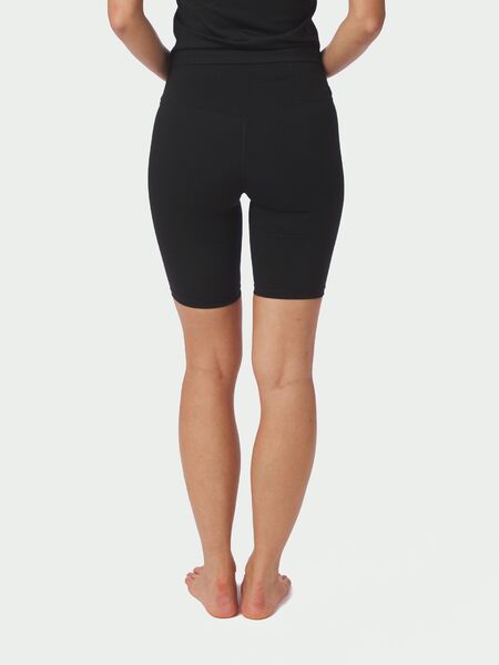 Lea wrap shorts, black