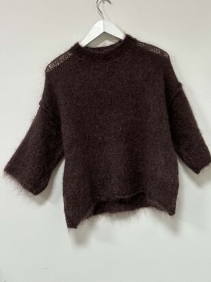 Sweater with seam detail, chocolate