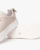 Leather sneakers with bow, Milk
