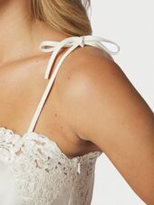 Kaela heavy sateen lace top, pearl
