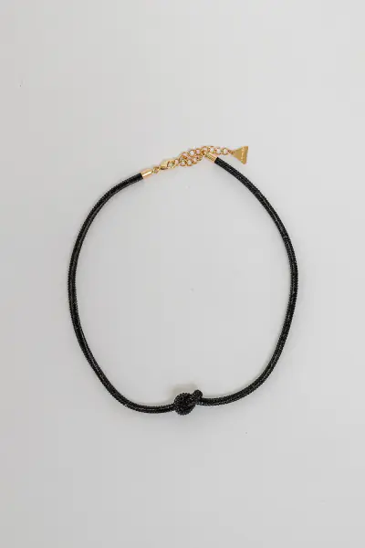 Carrie thin necklace, black