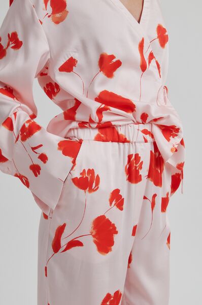 Sakura trousers, pale lilac