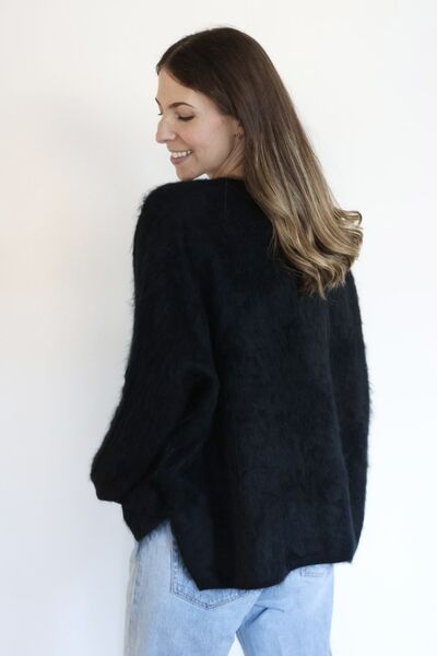 Bianca wool blend v-neck knit, noir