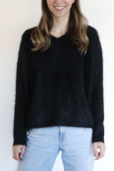 Bianca wool blend v-neck knit, noir