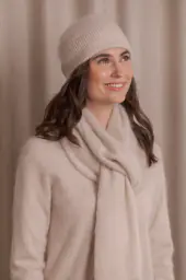 Kara cashmere beanie, latte
