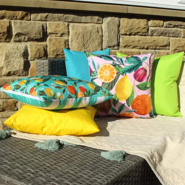 Citrus outdoor cushion 43x43, blush pink