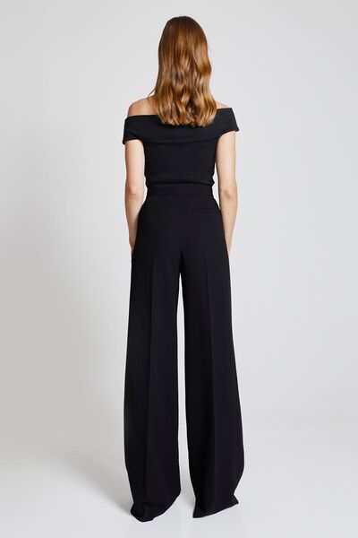 Abelena toppi, musta