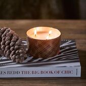 Classic tartan scented candle