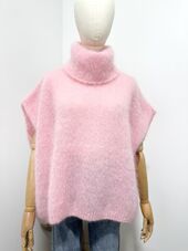 Sleeveless turtleneck sweater, rose shadow