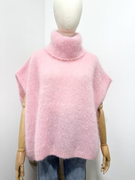 Sleeveless turtleneck sweater, rose shadow