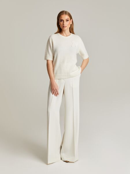 Enezy neule, liidunvalkoinen