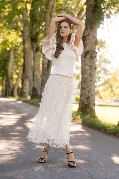 Lois top, butter cream