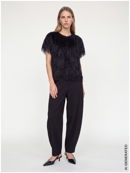 Brim faux fur tee, black