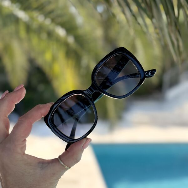 Sunglasses, black