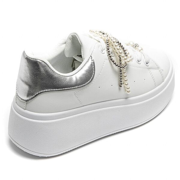 Sneakers with pearl bow, silver