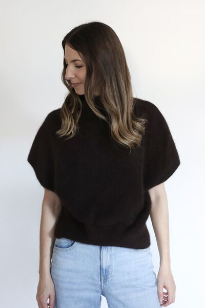 Rina raccoon blend rollneck knit, americano