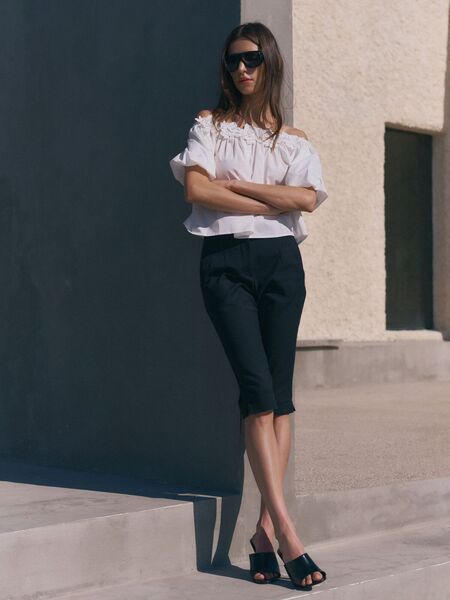 YASmanly offshoulder top, star white