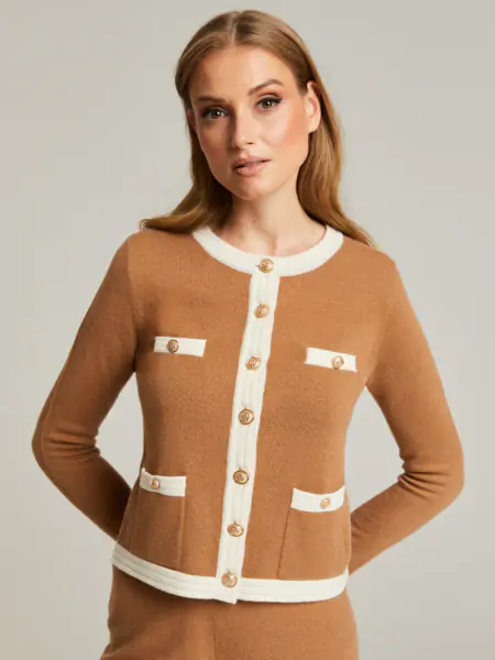 Charlott neuletakki, kamelinruskea/valkoinen