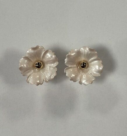 Iris flower earrings, pearl pink