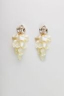 Leaf stone earrings, beige