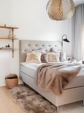 Fluffy cushion 45x45, nougat