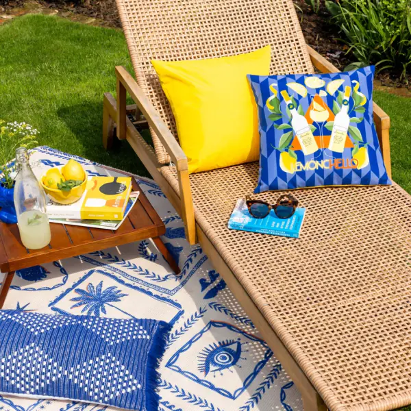 Limoncello abstract outdoor cushion 43x43, blue