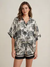 Shorts with Toile De Jouy print, black