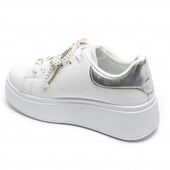 Sneakers with pearl bow, silver