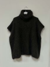 Turtleneck mohair vest, chocolate