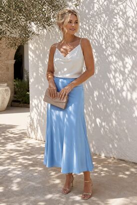 Mia satiinihame, sininen