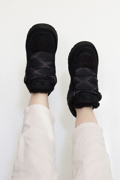 Lowmel, black