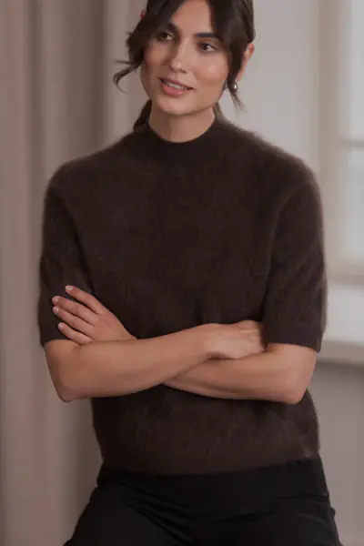Karliea short sleeve mock neck cashmere sweater, dark chocolate