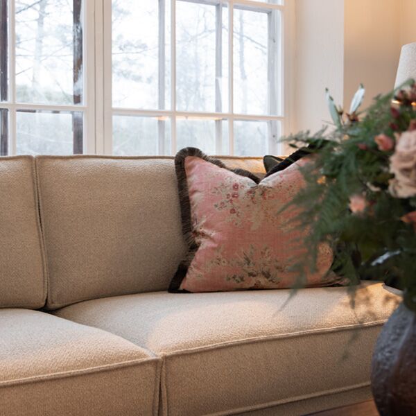 Belle rose cushion cover with fringe 50x50, Rose flower
