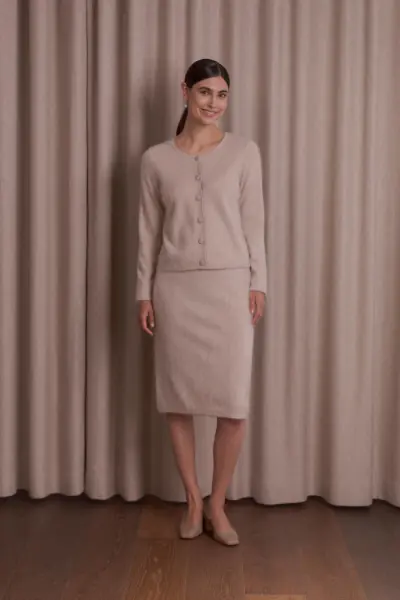 Kaia knee length cashmere skirt, latte