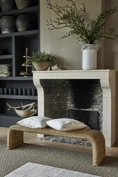 Flourishing vase tall