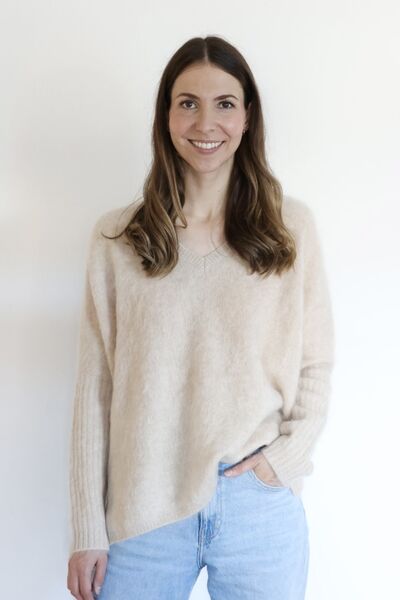 Bianca wool blend v-neck knit, champagne