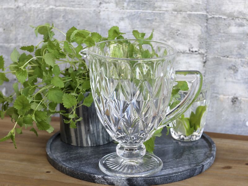 Jug with Diamond cut