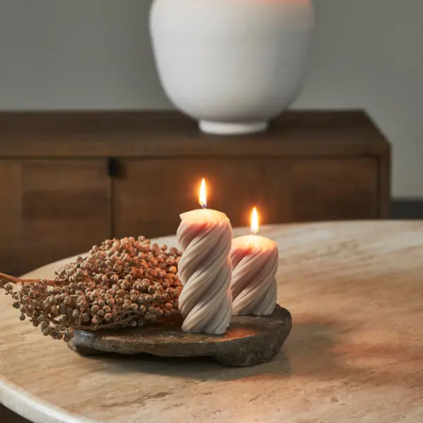 Twisted pillar candle 6,5x14, flax