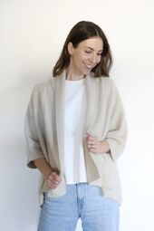 Rose raccoon blend cardigan, cailloux
