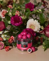 Small Strawberries & Cream